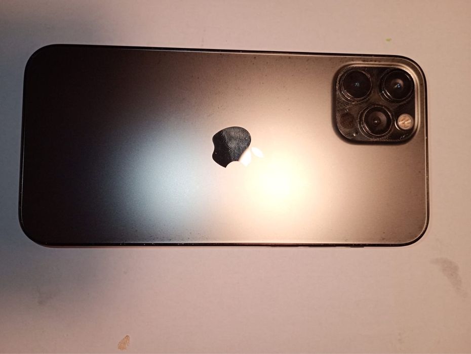 Iphone 12 pro z dodatkami/ 100 procent baterii!!