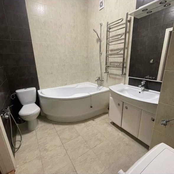 Підселення / Кімната в ЦЕНТРІ для дівчат