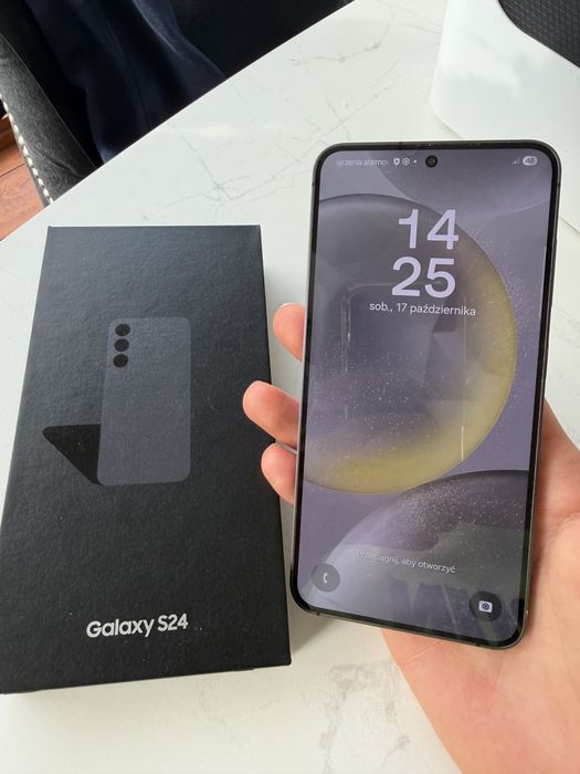 Samsung S24 99% baterii