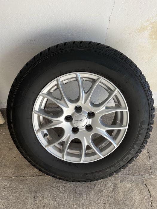 Felgi z oponami zimowymi Kia Sportage 16”