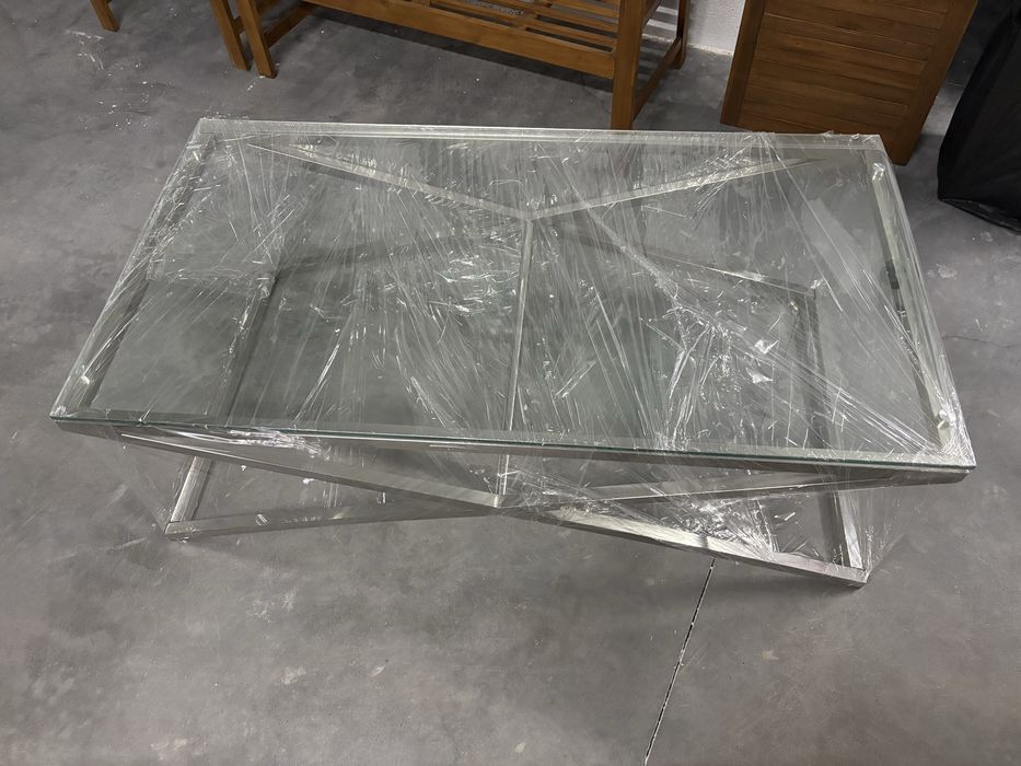 Mesa de Centro de Vidro
