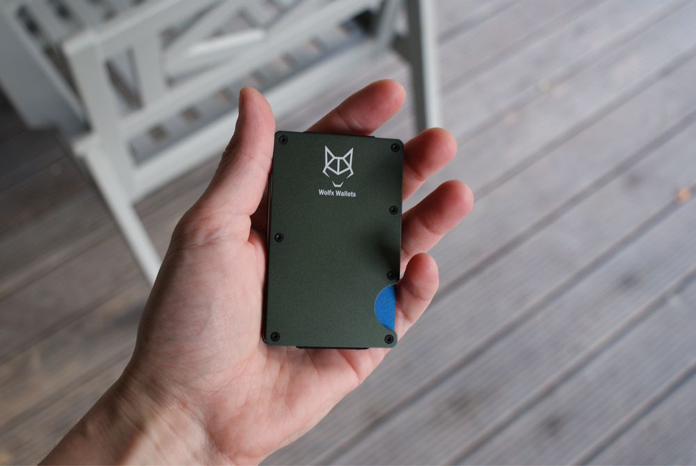 Portfel aluminiowy wolfxwallets, blok rfid, zielony