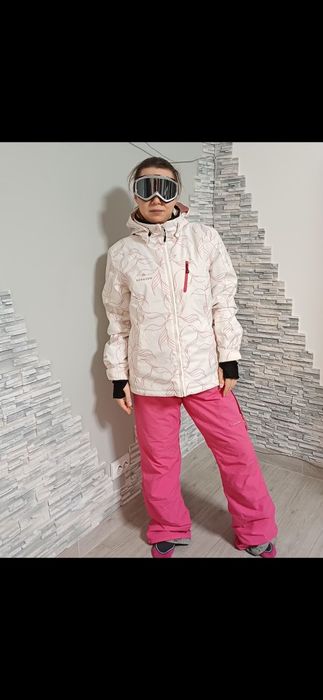 крутий лижний костюм в ідеальному стані