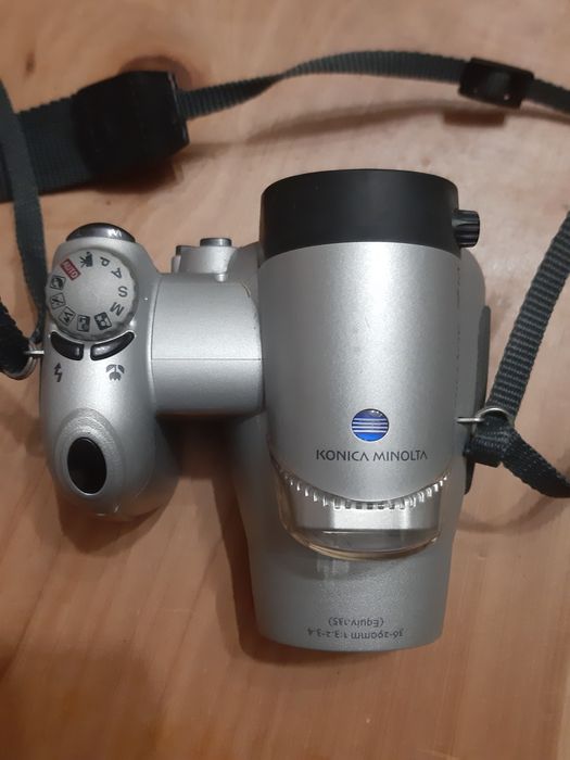 Maquina fotografica konica minolta