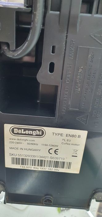 Máquina Nespresso DeLonghi