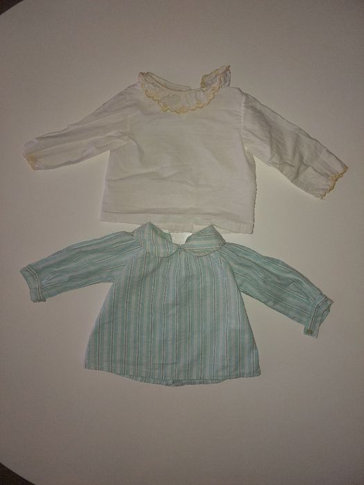 Lote de roupa de bebé.