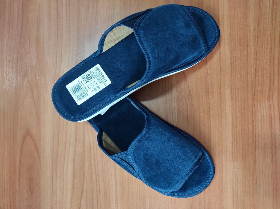 Kapcie, pantofle 36-40 Meteor