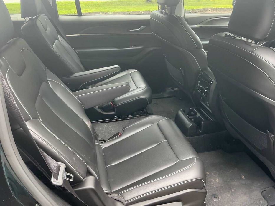 Jeep Grand Cherokee L Limited      2023