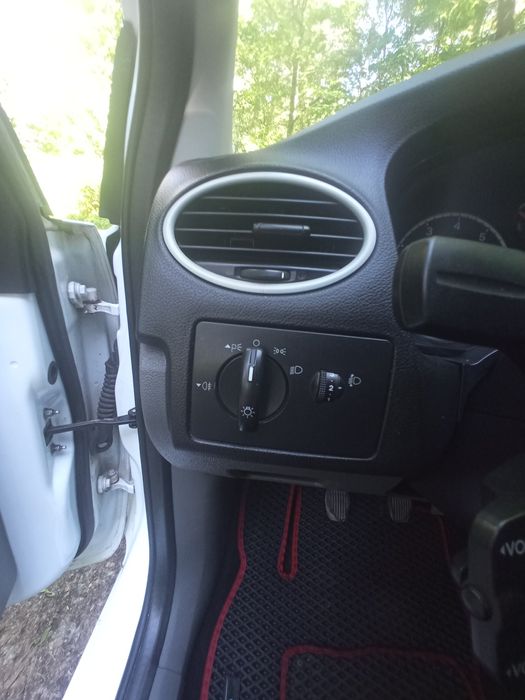 Ford focus 2 res
