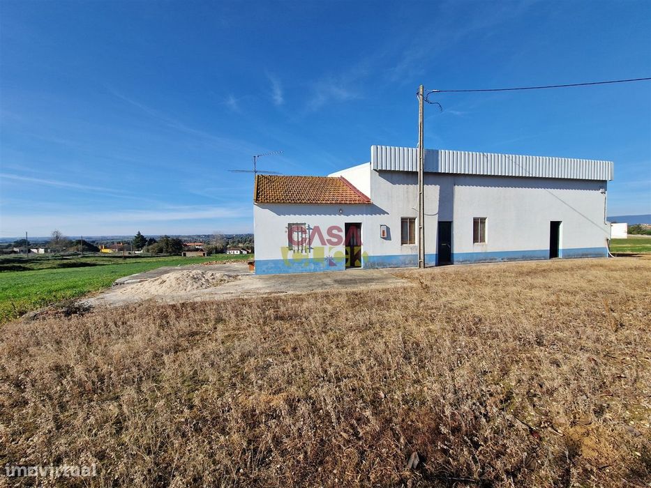 Armazém T1 Venda em Brogueira, Parceiros de Igreja e Alcorochel,Torres