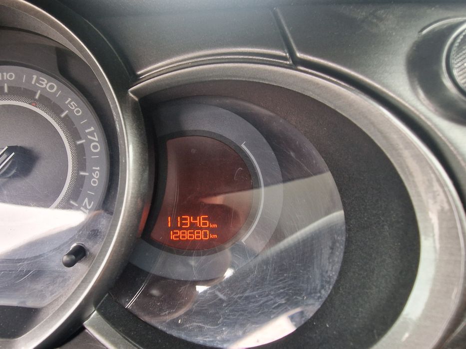 sprzedam samochód citroen C3 2011 rok
