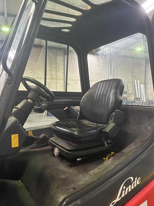 Empilhador Linde 3.5