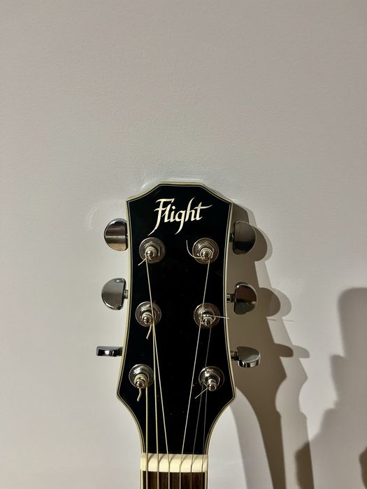 Gitara akustyczna Flight