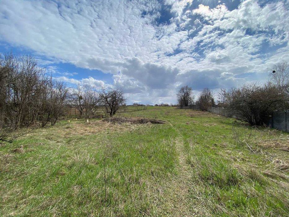 Продаж ділянки 25сот під забудову. Електрика є. Газ, вода поруч.ID:691