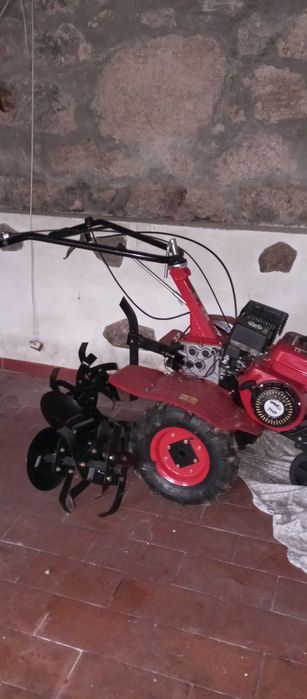 Motocultivadora nova