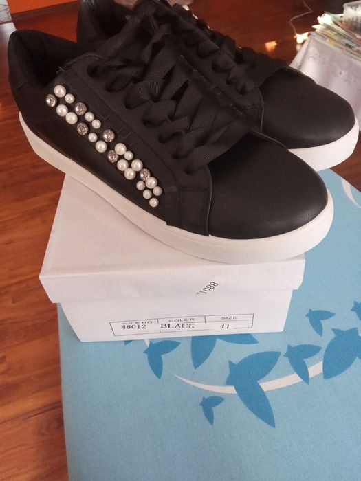 Adidasy r. 41 nowe !!