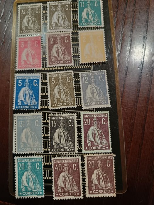 Selos Ceres  novos com sinal de charneira