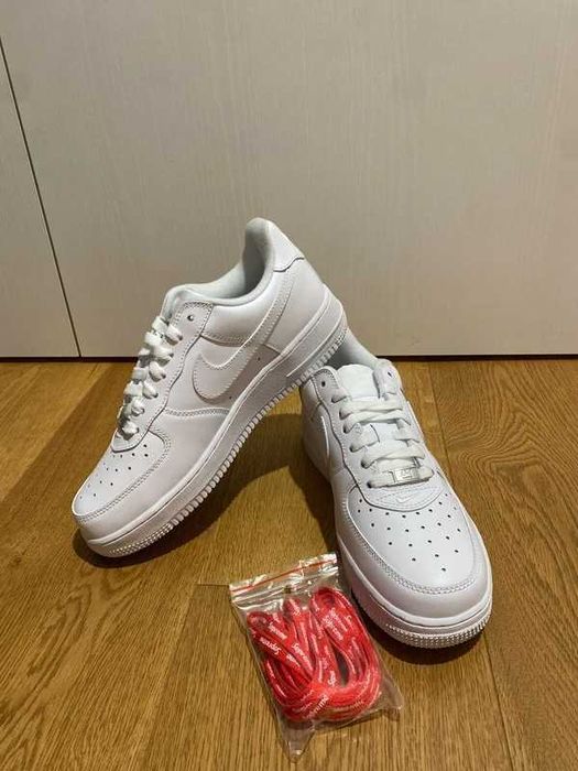 Nike_Air_Force_1_Low_Supreme_Biały Rozmiar 40