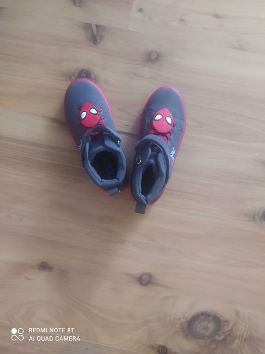 Buty 32 chłopięce nowe