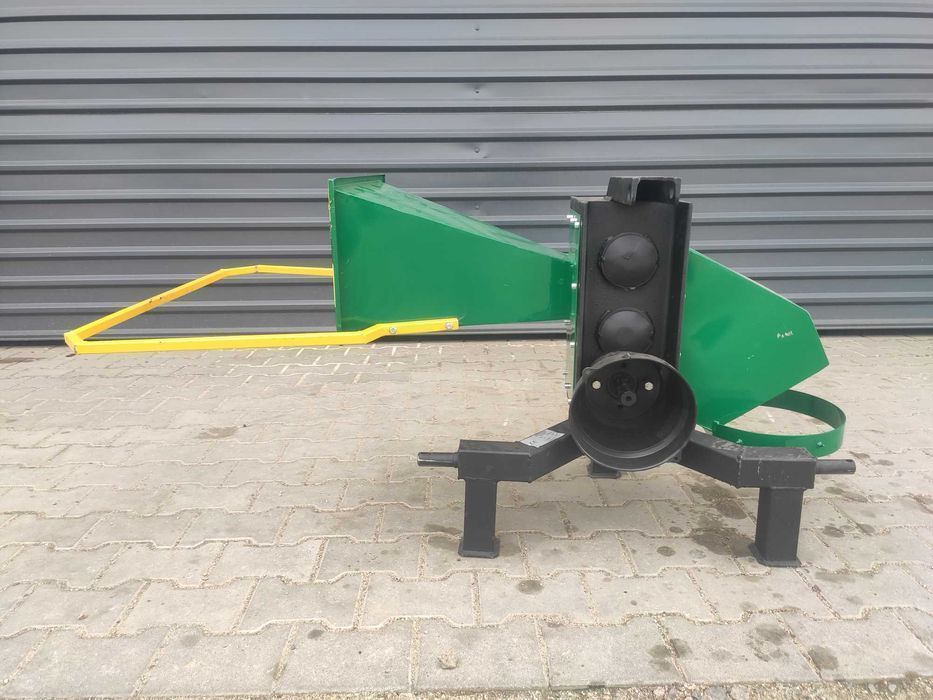 Rębak do drewna i gałęzi 8 cm / 11 cm - rozdrabniacz rembak walcowy
