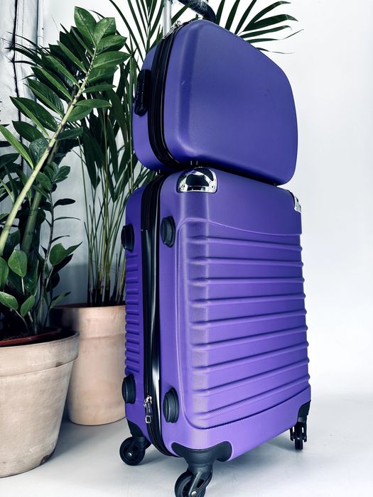 Nowy zestaw walizek - walizka i kuferek, torba / walizki podróżne