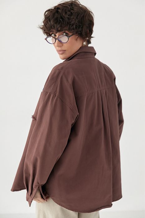 Жіноча котонова сорочка з накладними кишенями