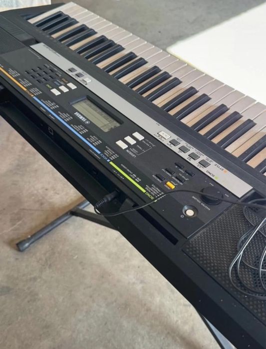ÓRGÃO YAMAHA  pouco usado