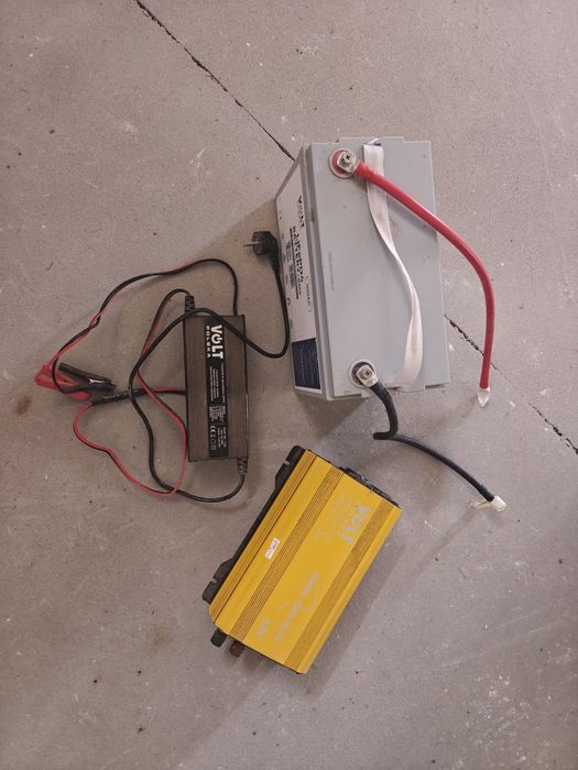 Zestaw zasilania awaryjnego LiFePO4 100Ah + przetwornica + ładowarka