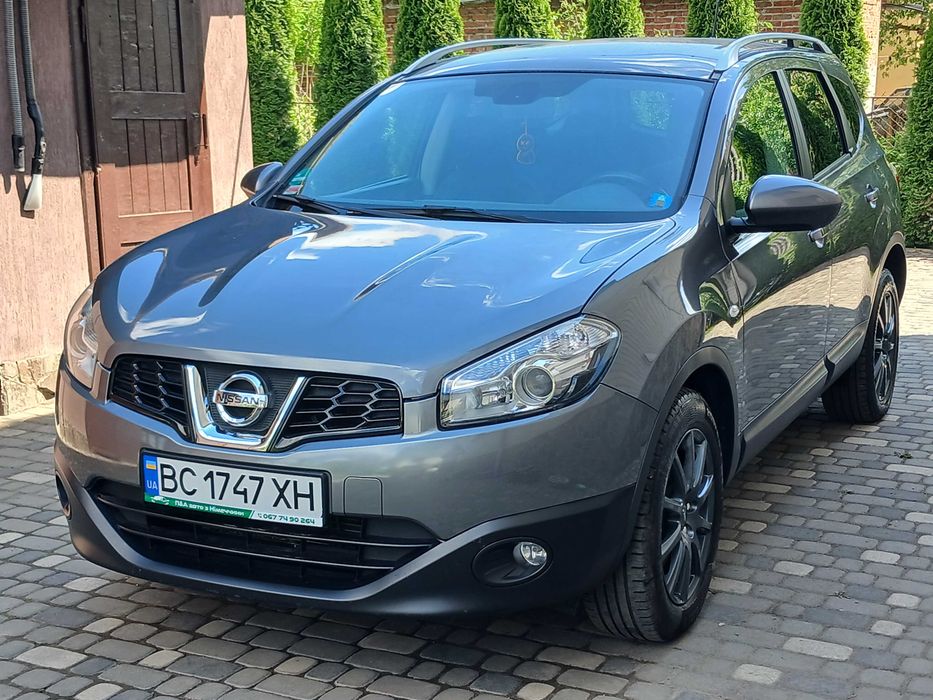 Nissan Qashqai автомобіль