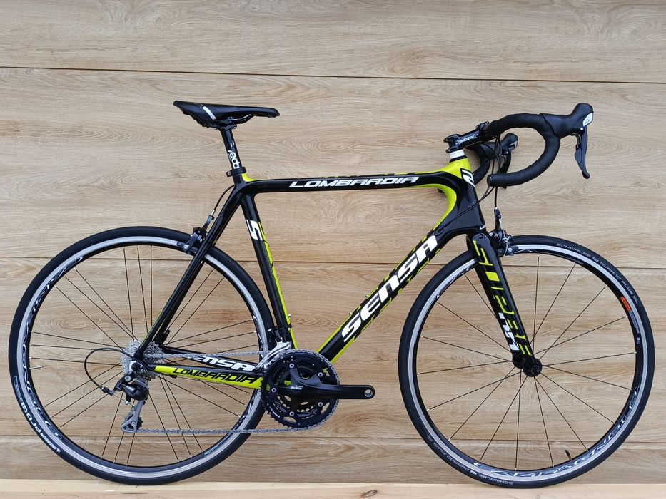 Rower szosowy Sensa Lombardia full carbon Shimano 105 koła Campagnolo