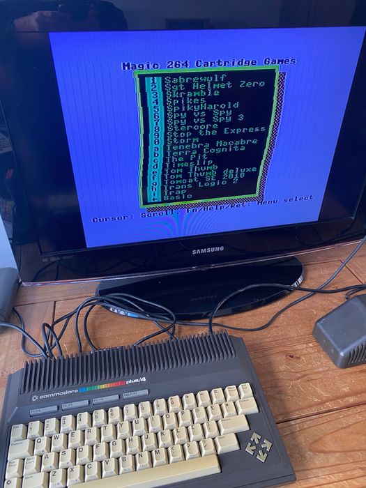 Commodore Plus4,w pudelku,komplet gotowy do gry