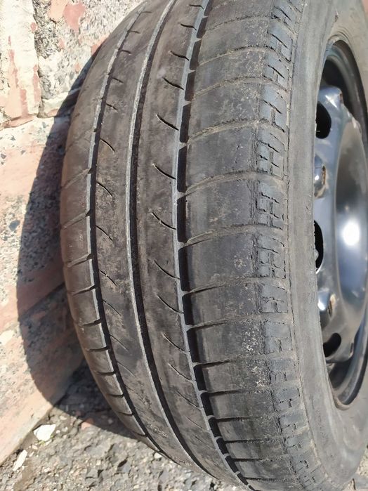 Колесо Volkswagen R14 5/100 185/60