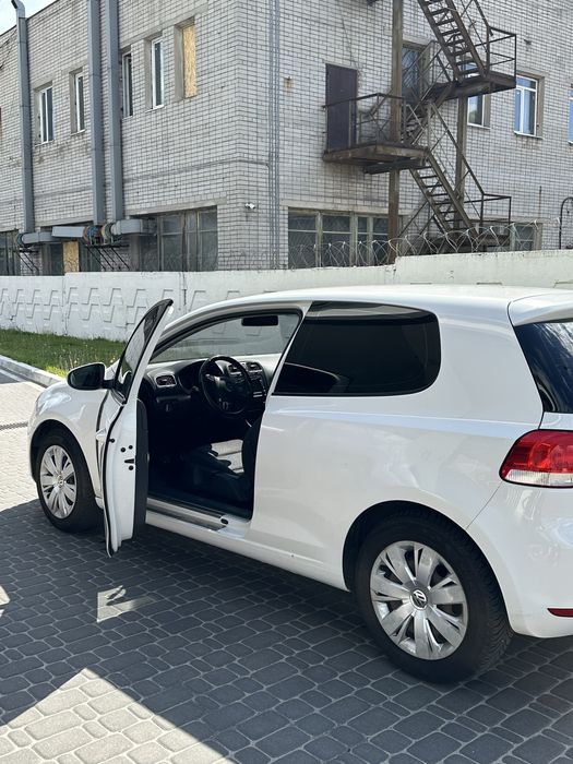 Volkswagen Golf VI 2011