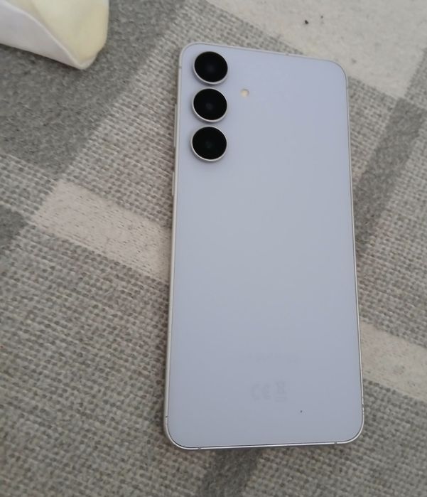 Samsung  s25  fe