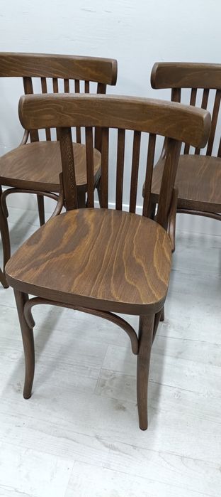 Krzesła Thonet Fameg Radomsko po renowacji restauracja dostępne 30szt