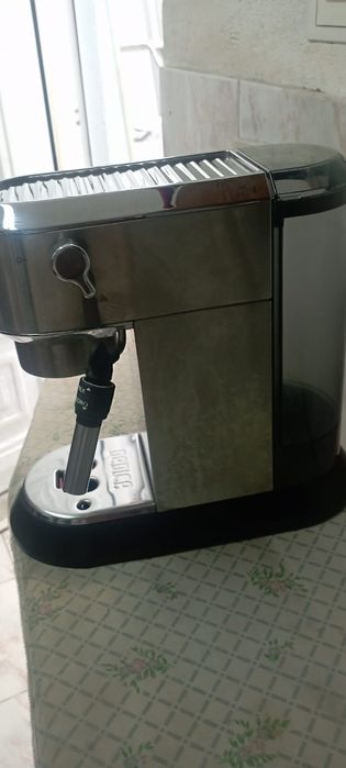 Máquina de café delongui