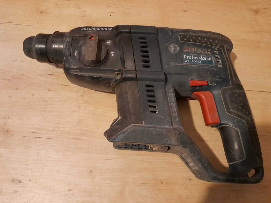 szlifierka bosch 18v uszkodzona