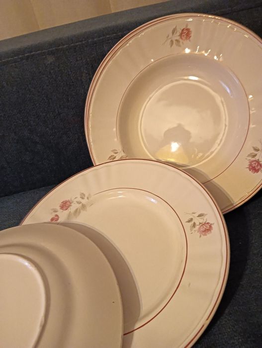 Conjunto de cerâmica/loiça 4 pratos antigos Faianças da Capoa Vintage*