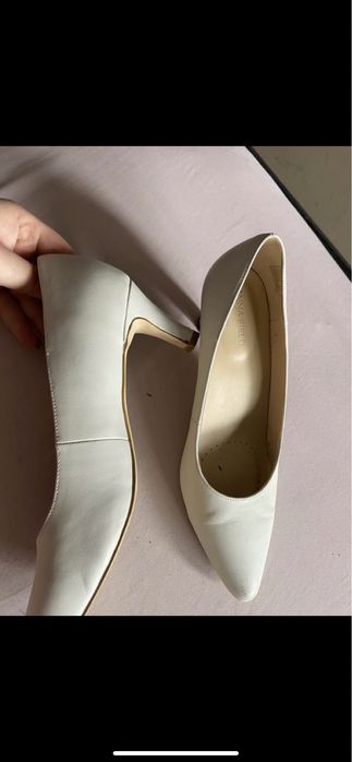 Buty na szpilce/kaczuszka