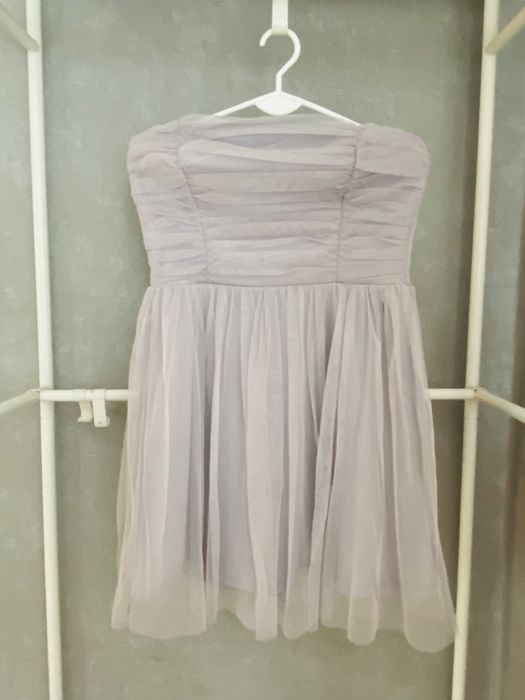 Fioletowa tiulowa sukienka