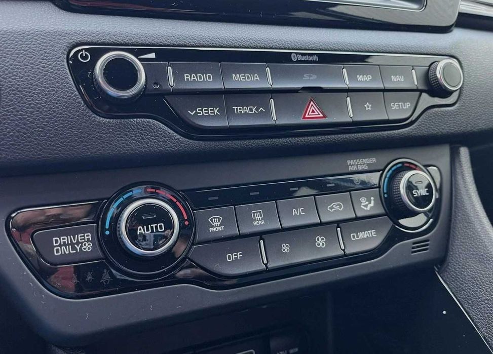 Kia Niro Hybrid Авто з Європи