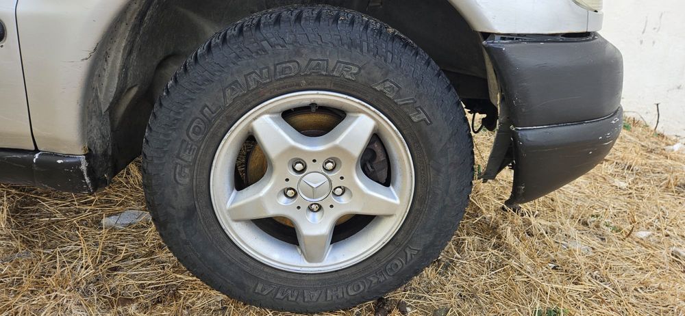 Mercedes ML 320 inteiro para peças.