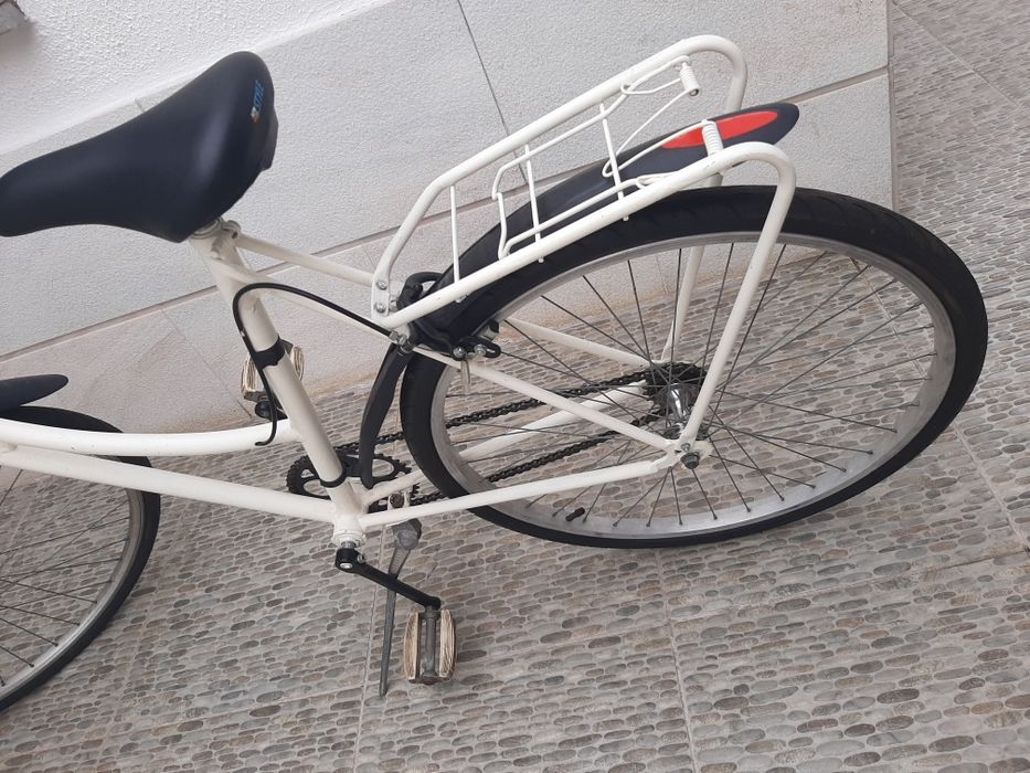 Bicicleta branca