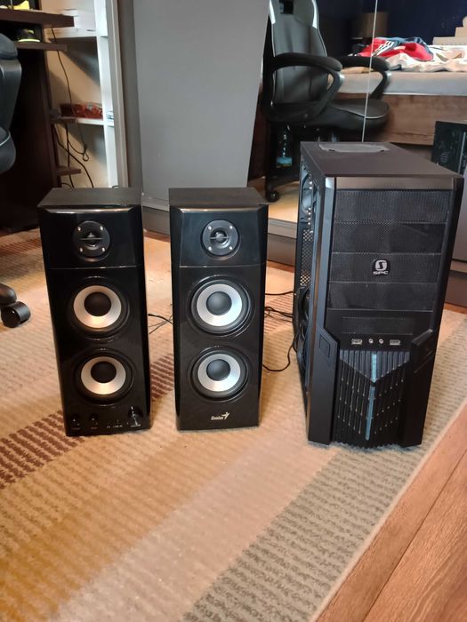 AMD FX-8320 | R9 270X 2GB | 8GB DDR3 1600MHz | HDD 1TB | Głośniki