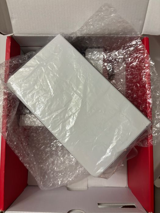 Nintendo Switch Oled + jogo Mario + película + estojo de transporte