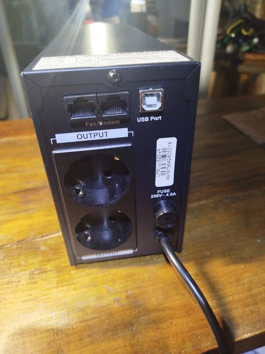 ДБЖ (джерело безперебійного живлення) Logic Power 480 вт