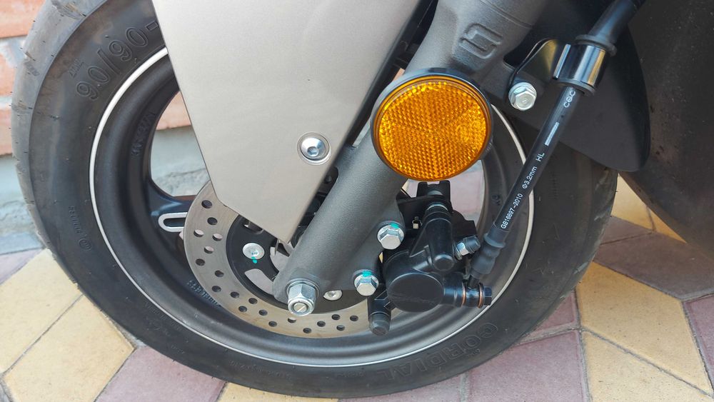 Електроскутер Super Soco CUX