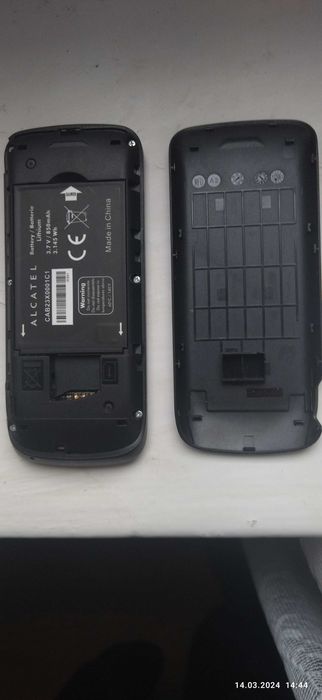 Телефон Alcatel One Touch 219C