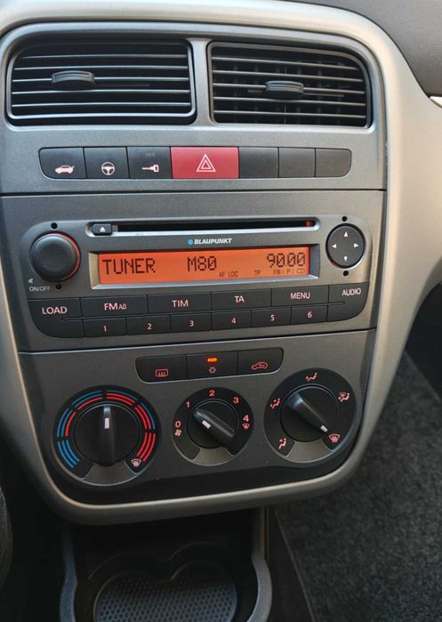 Fiat Grande Punto 1.2 A/C  Nacional  3737kms! livro revisoes da marca