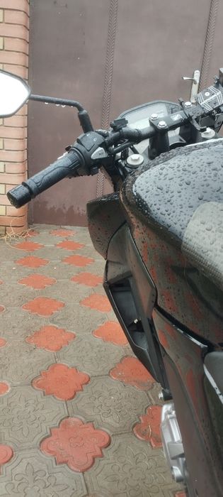 Продам Honda cb250f